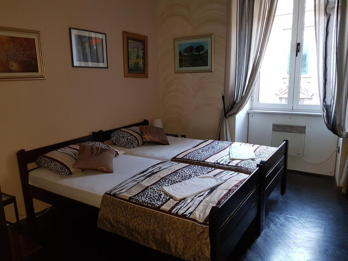 Hostel Morcic Ri Rijeka Exterior foto