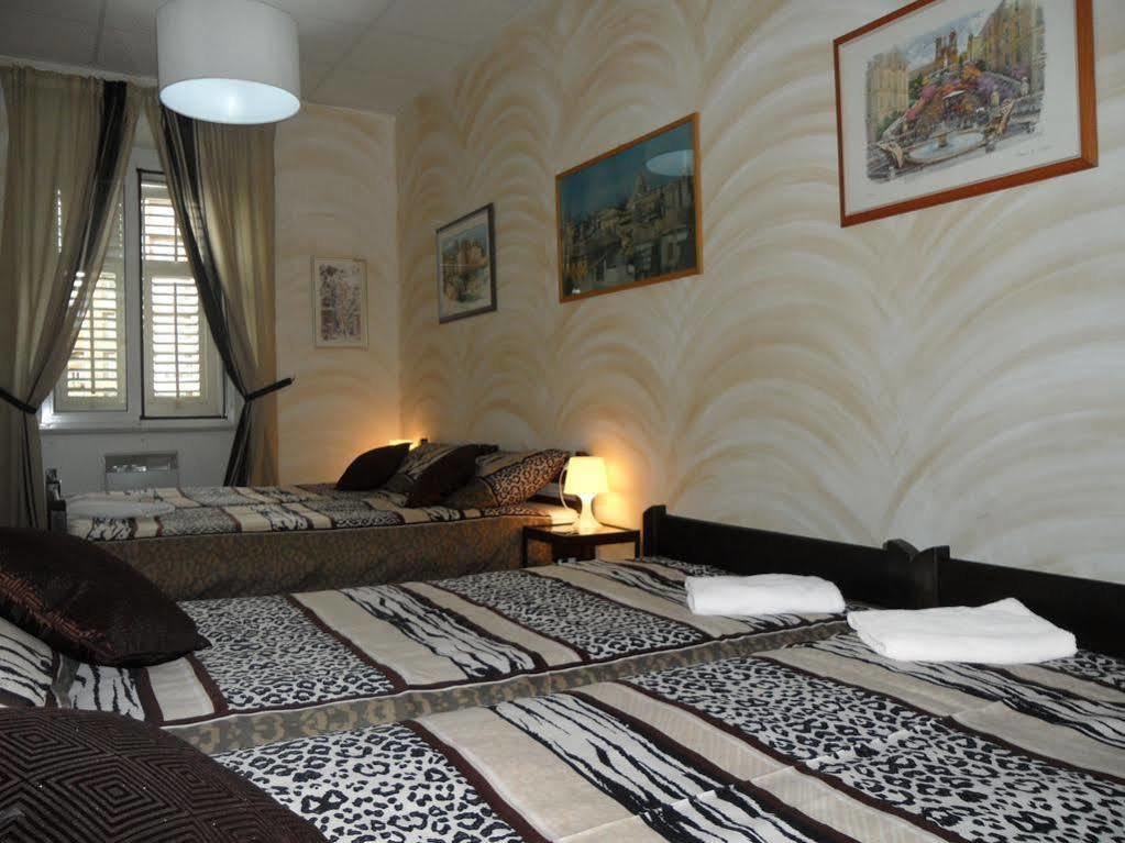 Hostel Morcic Ri Rijeka Exterior foto
